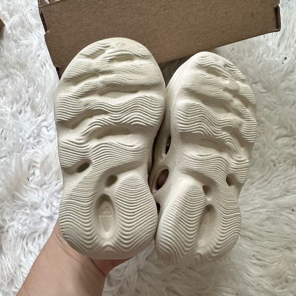 Yeezy foam runners - Picture 6 of 8
